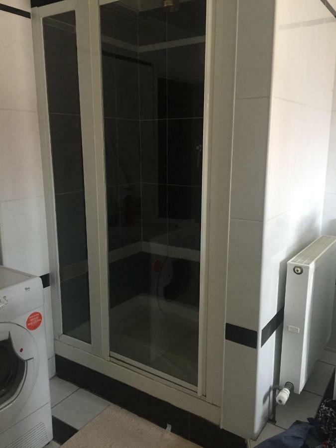 Parc Lodge Guesthouse Bridgend  Kültér fotó